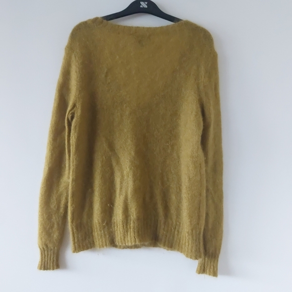 Lord and taylor Mohair's wool blend sweater size S - Picture 2 of 5